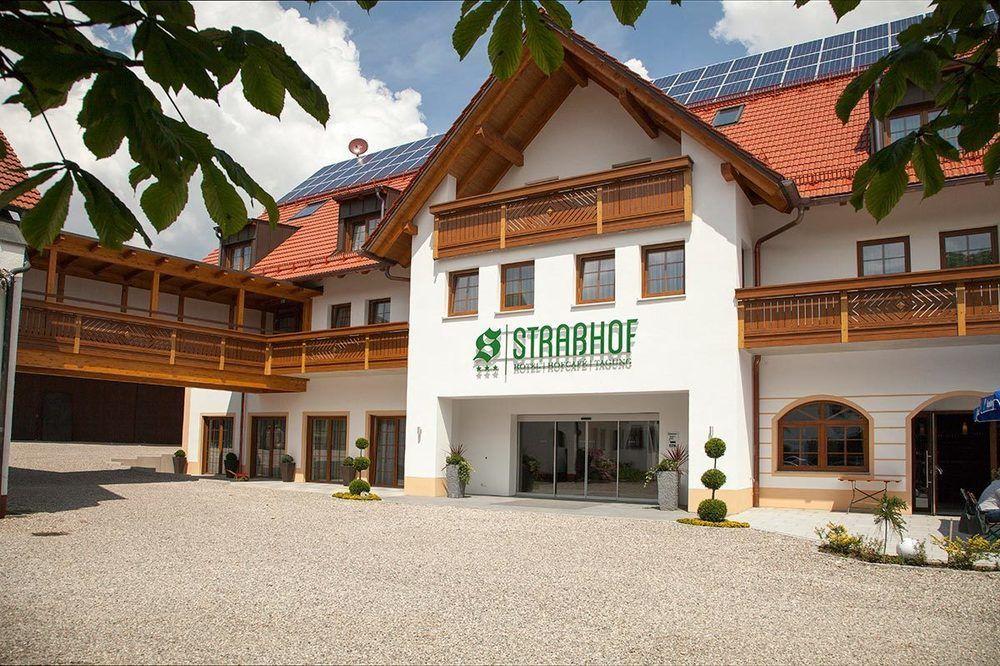 Hotel Strasshof Pfaffenhofen an der Ilm Bagian luar foto